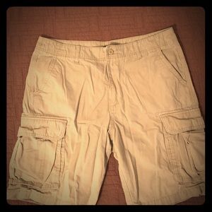 Old Navy Khakis Cargo Shorts Size 36